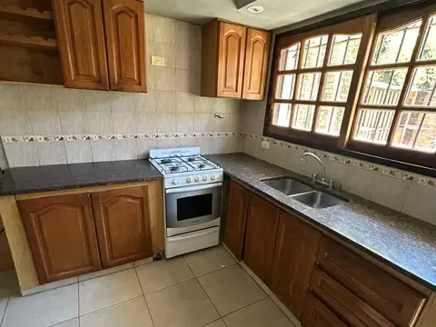 TRIPLEX EN ALQUILER EN VILLA ADELINA.