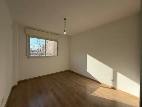DEPARTAMENTO DE DOS DORMITORIOS EN BARRIO ABASTO EN ALQUILER