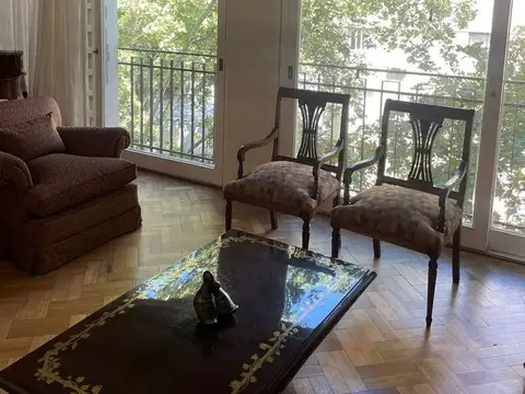 Departamento en Venta de 8 ambientes