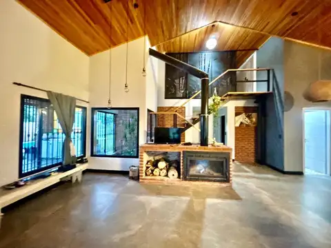 Casa 4 ambientes con 3 baños