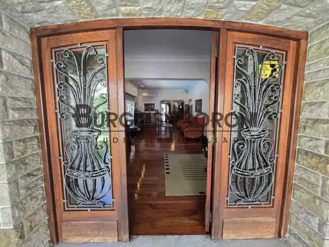 Casa en Alquiler de 5 dormitorios