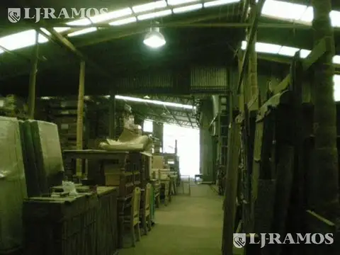 Depósito en Tigre