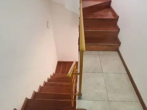 Casa 2 ambientes con 1 baño