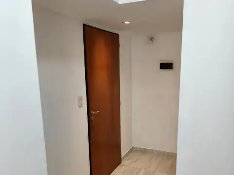 AV. MITRE 1600, Piso 1