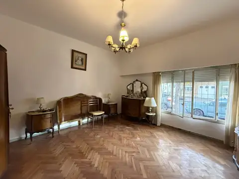 Casa en Venta en Villa del Parque, USD 215.000