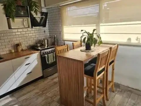 Depto Tipo Casa en Venta de 5 ambientes