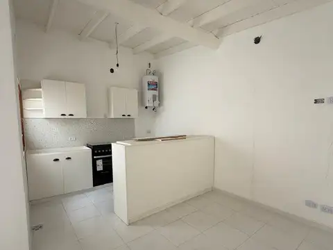 Alquiler depto tipo casa sin expensas y con patio