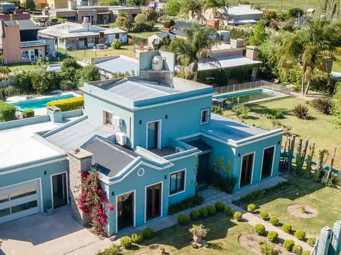 Venta Casa 5 Ambientes en Mercedes