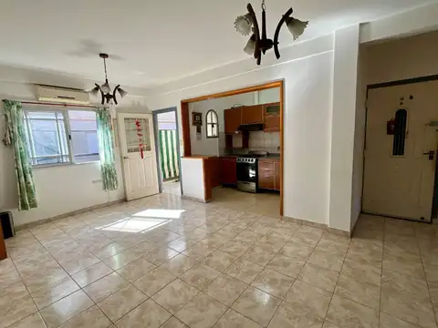 Departamento en Venta en Casanova Centro, USD 49.990