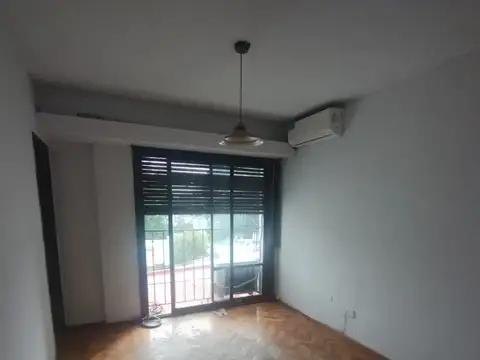 Departamento en Alquiler en Colegiales, $ 530.000