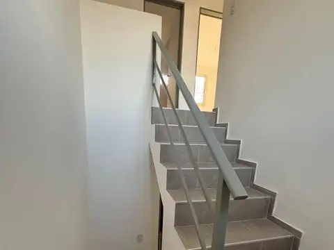 Casa 3 ambientes con 2 baños