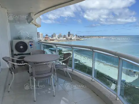 Departamento 4 ambientes con 5 baños