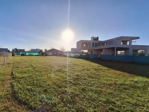Terreno en Venta en Haras Santa María, USD 39.000