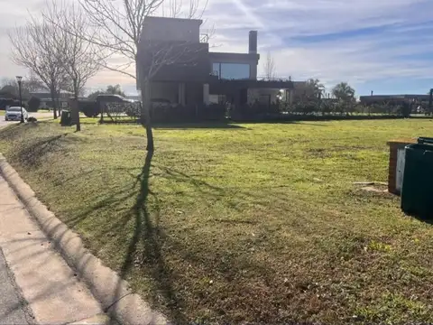Terreno en Venta en Haras Santa María, USD 39.000