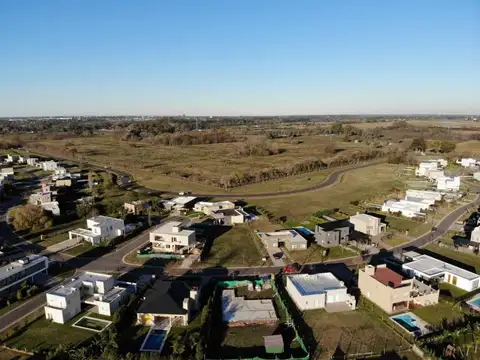 Terreno en Venta de 894,0 m2