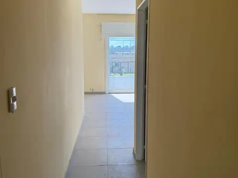 Depto Tipo Casa en Alquiler de 3 ambientes