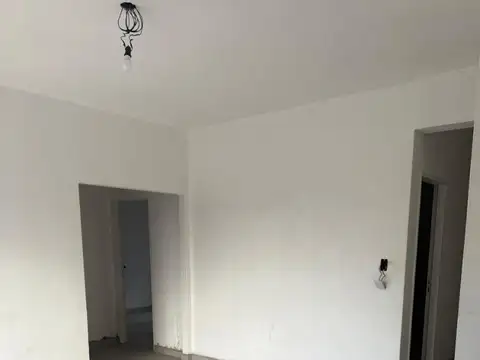 Depto Tipo Casa en Alquiler de 3 ambientes