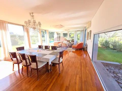 Casa en Venta de 5 dormitorios