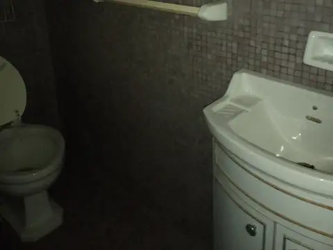 Departamento 5 ambientes con 2 baños