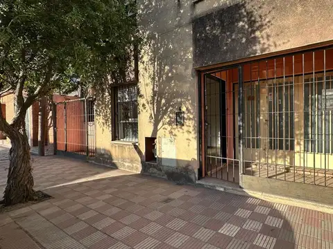 Venta casa 2 dormitorios cochera b paraisos