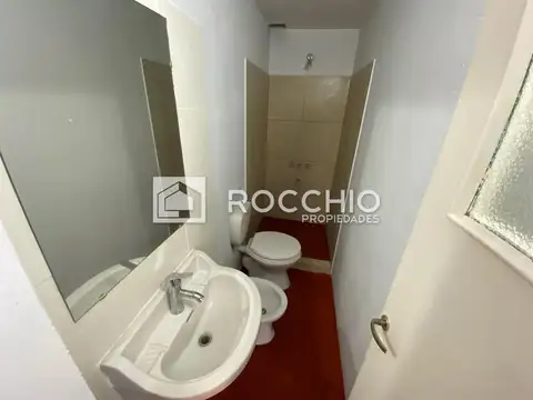 Depto Tipo Casa en Alquiler en Jose Leon Suarez, $ 320.000