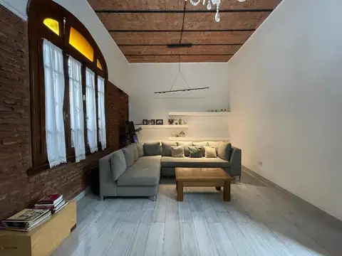 CUSTODIADO POR EXPERTOS  Tipo casa PB frente reciclado