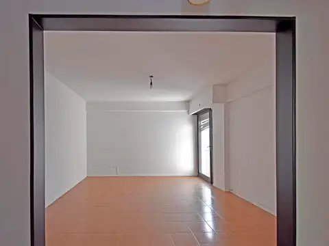 Varela 100, Piso 8