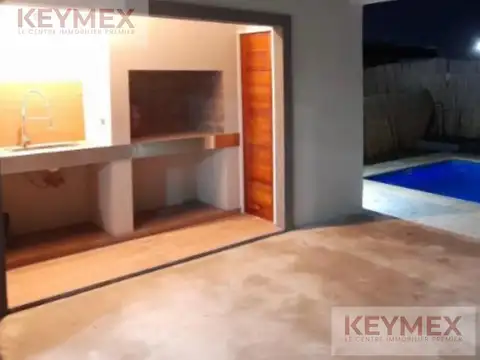 Casa 3 ambientes con 2 baños