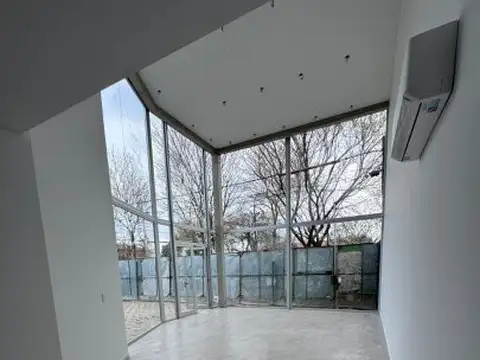 Locales a Estrenar sobre Av. Santa Fe