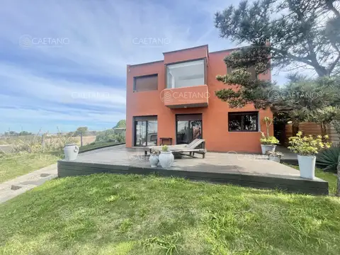 Venta casa 4 dormitorios el chorro, Manantiales. 