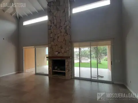 Casa en Alquiler en Villanueva, USD 2.300
