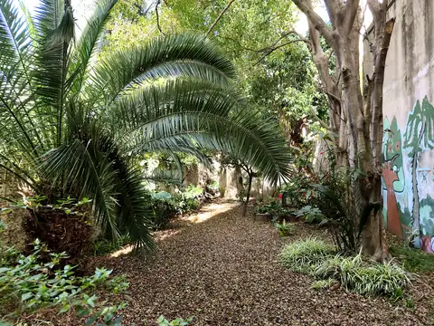 DEPARTAMENTO 4 AMBIENTES CON BALCON AL FRENTE. LAVALLE 90 PISO 2º AVELLANEDA