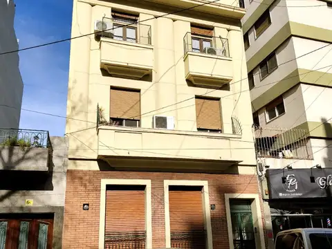 DEPARTAMENTO 4 AMBIENTES CON BALCON AL FRENTE. LAVALLE 90 PISO 2º AVELLANEDA