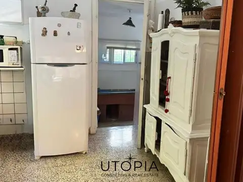 Casa en Venta con 3 cocheras