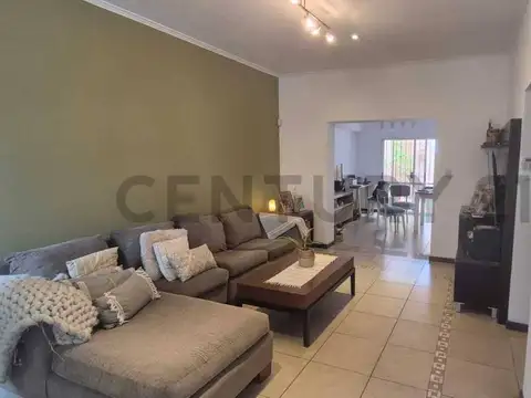 Casa en Venta en Moron, USD 165.000