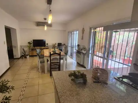 Entre Rios 1100, Piso 0