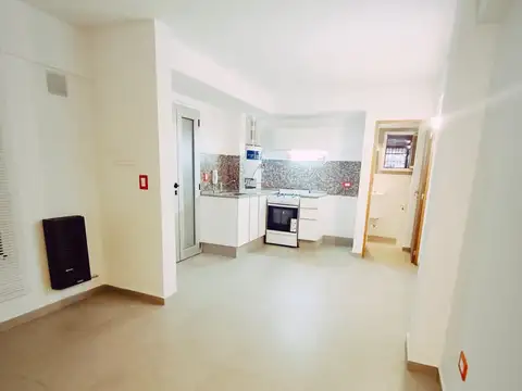 MONOAMBIENTE AMPLIO CON TERRAZA EXCLUSIVA,PILETA Y PARRILLERO