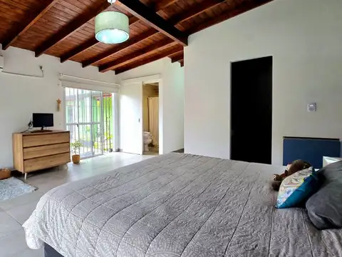 CASA 4 AMBIENTES PARQUE PILETA ZELAYA PILAR