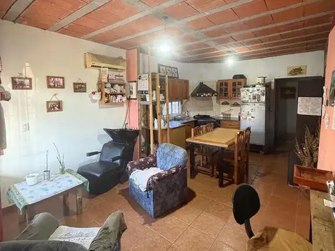 Casa 3 ambientes con 2 baños
