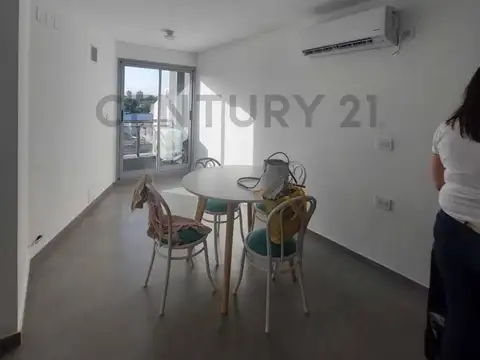 Depto de 1 dor. con balcon AMUEBLADO!!