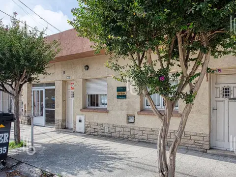 Casa en venta para varios usos comerciales, actualmente Geriatrico