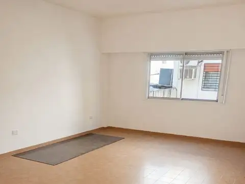 Wenceslao de Tata 4800, Piso 1