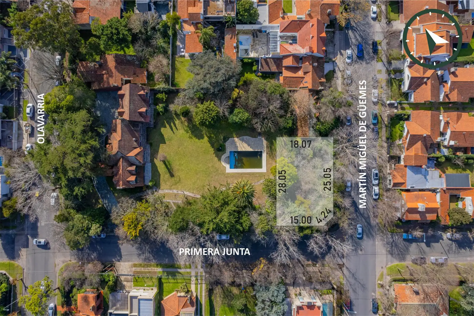 Lote en esquina del excelente barrio Los Troncos