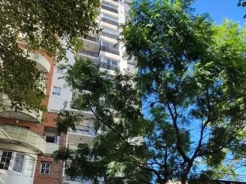 Alquiler Departamento de 2 ambientes con cochera