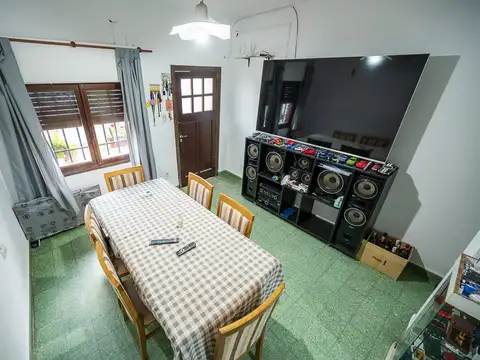 Casa de pasillo de 3 dormitorios patio Saladillo