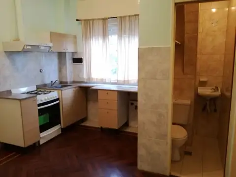 Depto Tipo Casa 2 ambientes con 2 baños