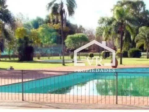 Campo Grande, C.C, Pilar