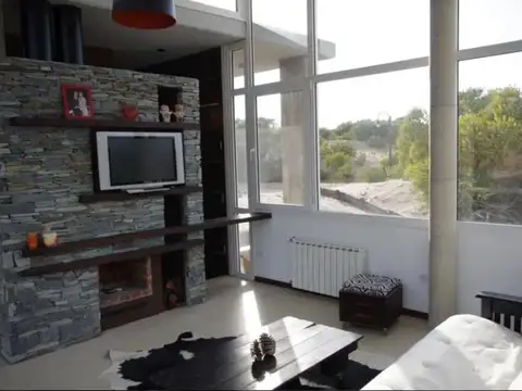 Casa 3 ambientes con 2 baños