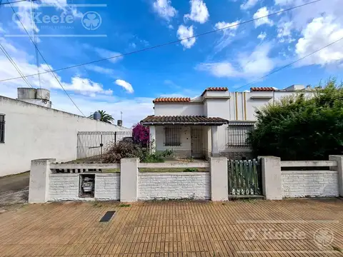Casa 4 Ambientes en venta en Berazategui Centro - 300 m2 - Ideal primera vivienda