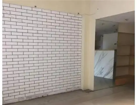 Local en Venta en Recoleta, USD 360.000